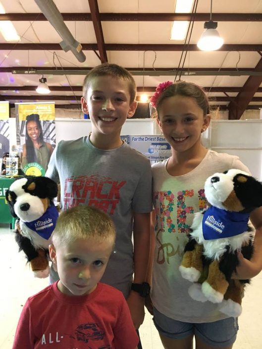 adorable siblings winners of Hillside HVAC "Super Secret Winner" at the 2018 Cecil County Fair
